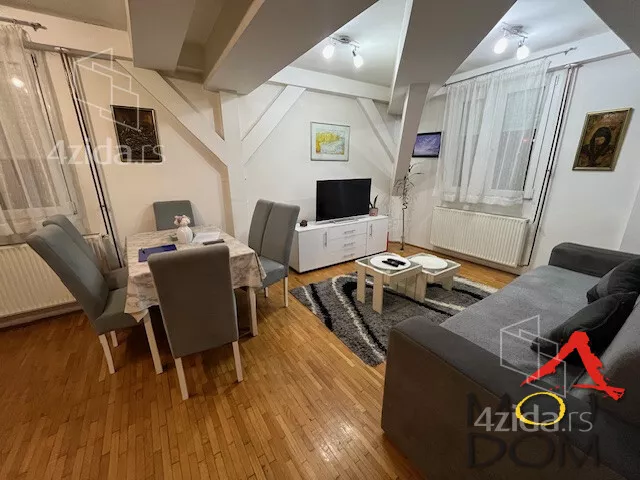 Dvoiposoban stan | 4zida