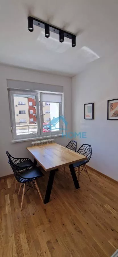 Dva bela goluba | 4zida.rs