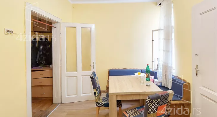 Četvoroiposoban stan | 4zida