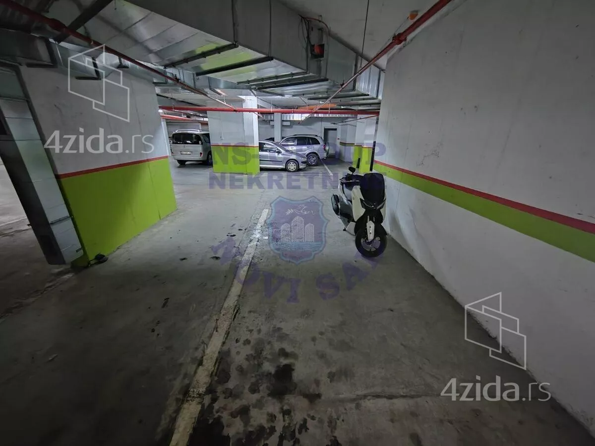 Parking | 4zida
