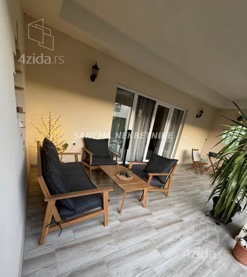 Kuća | 4zida