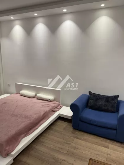 Poštanska | 4zida.rs