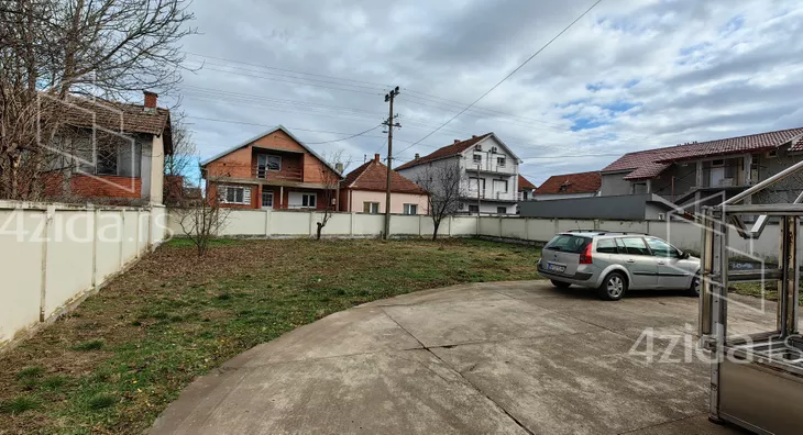 3-etažna kuća | 4zida