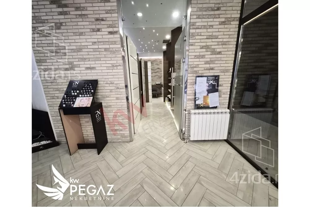 Poslovni prostor | 4zida