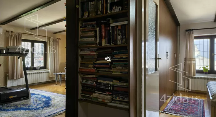 Šestosoban stan | 4zida