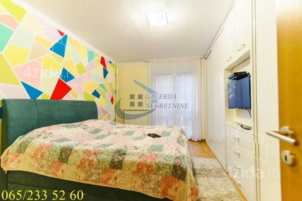 Troiposoban stan | 4zida