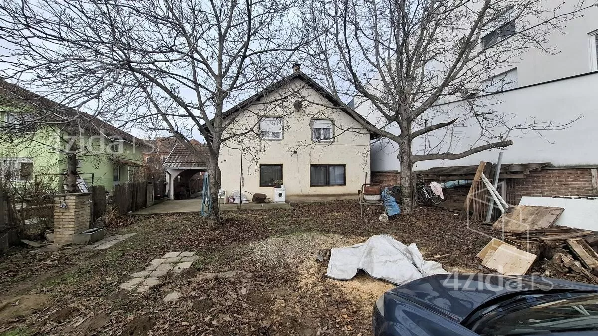Kuća | 4zida