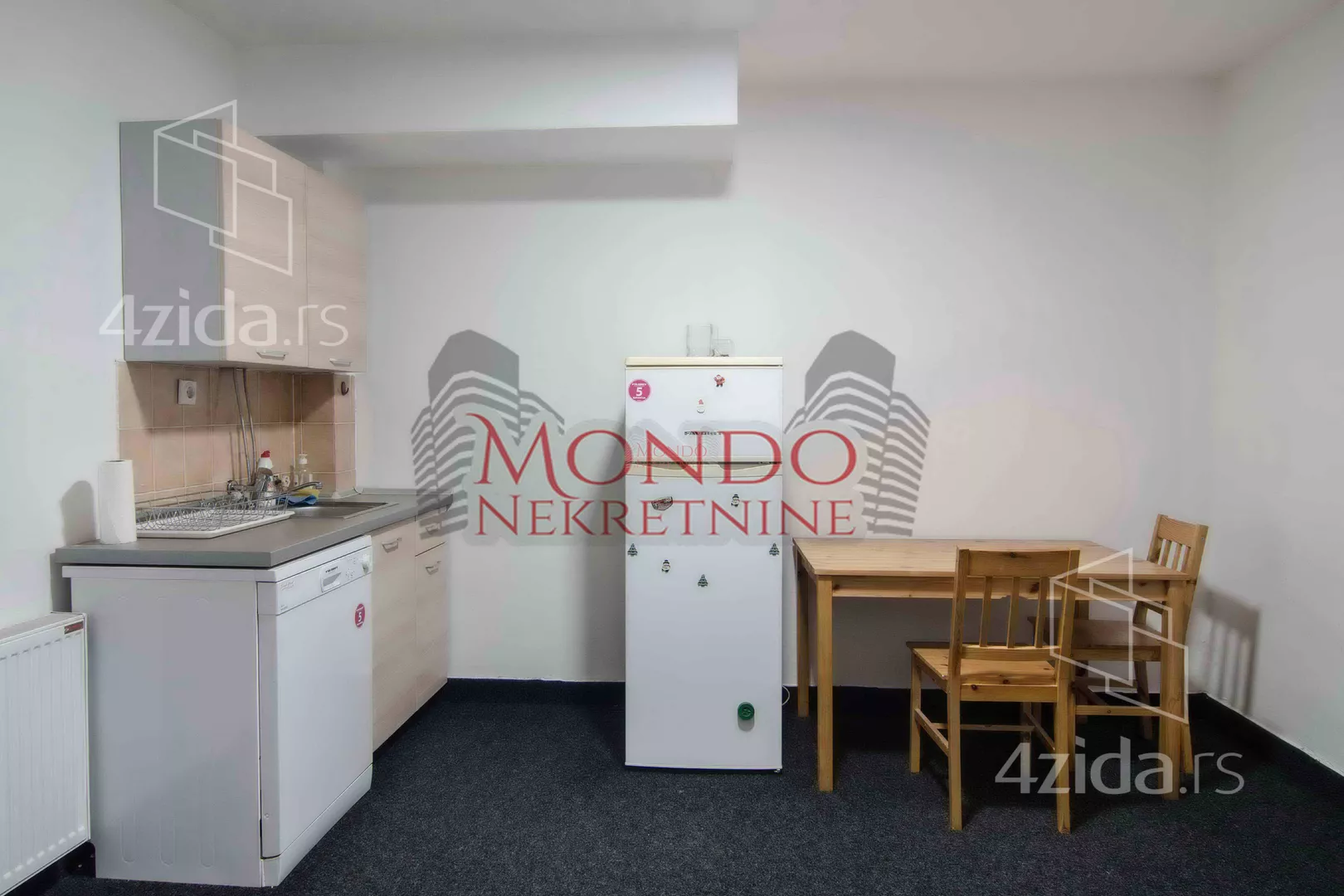 Poslovna zgrada | 4zida