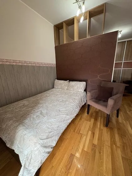 Radnička 1B | 4zida.rs