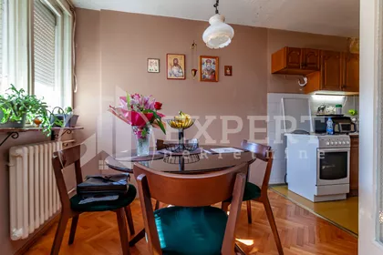 Pariske komune | 4zida.rs