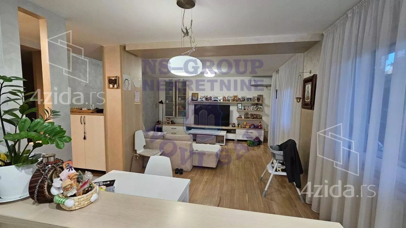 Troiposoban stan | 4zida