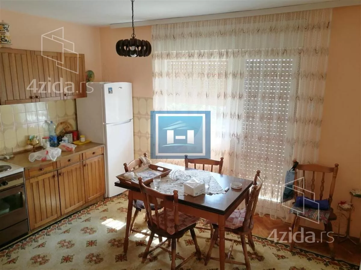 Kuća | 4zida