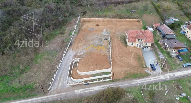 Građevinsko zemljište | 4zida