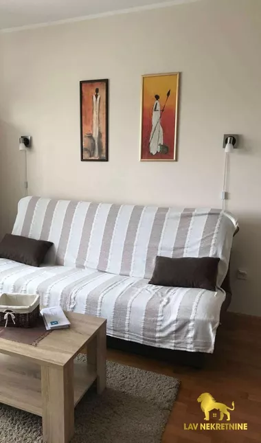 BULEVAR CARA LAZARA