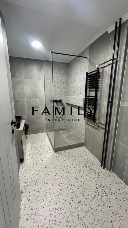 Cara Dušana | 4zida.rs