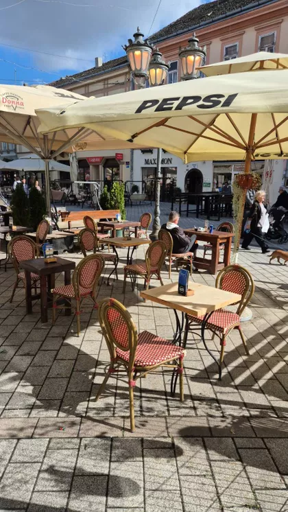 Zmaj Jovina 5 | 4zida.rs