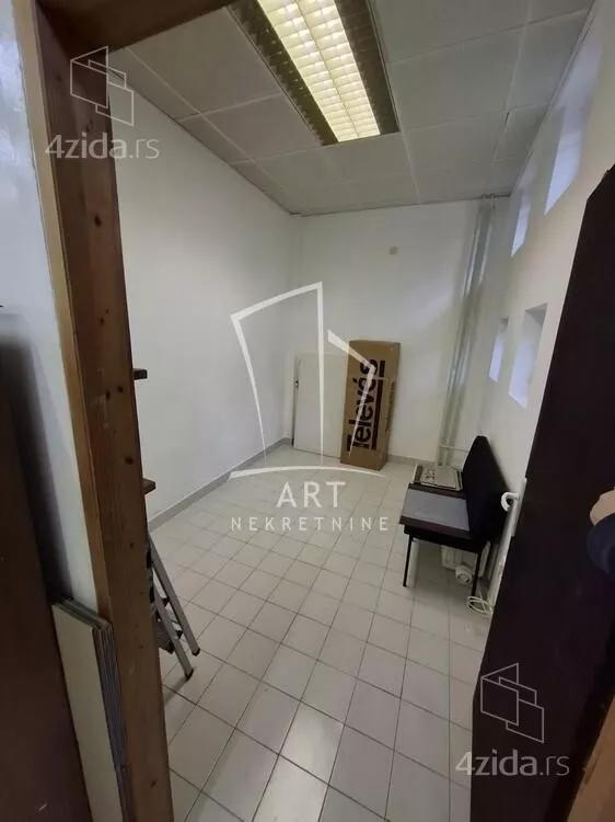 Lokal | 4zida