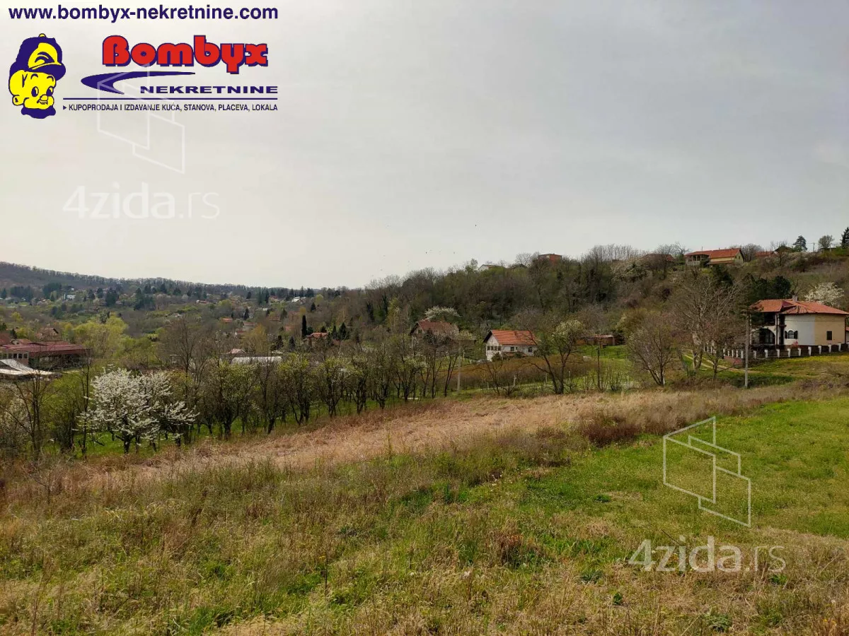 Plac | 4zida