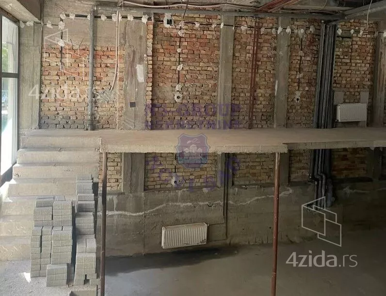 Lokal | 4zida