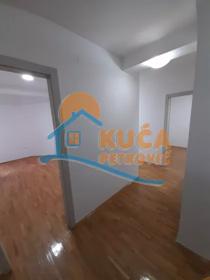 Cara Dušana | 4zida.rs