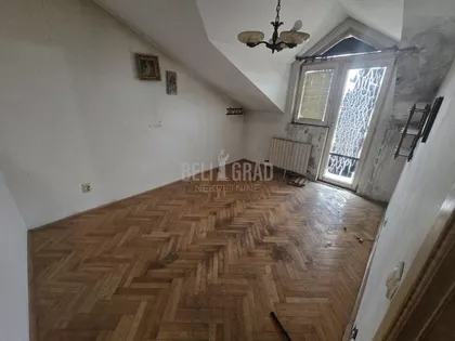 Bata Lakina | 4zida.rs