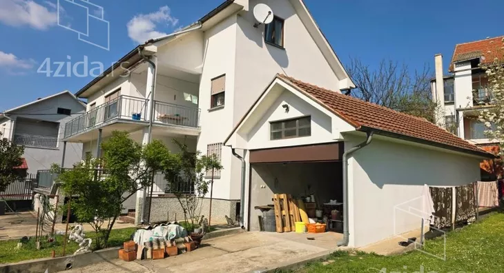 3-etažna kuća | 4zida