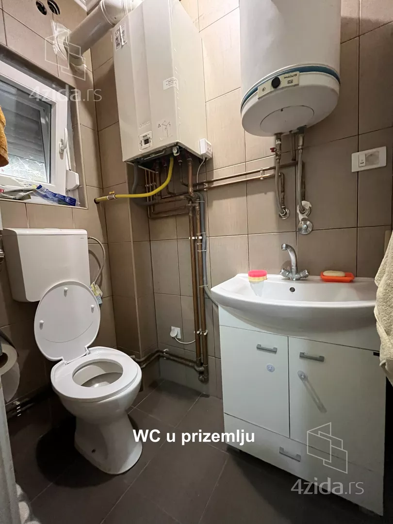 3-etažna kuća | 4zida