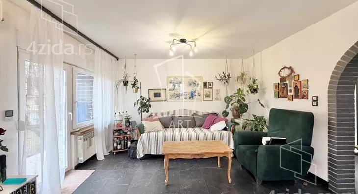 4-etažna kuća | 4zida