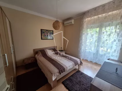 Sarajevska | 4zida.rs