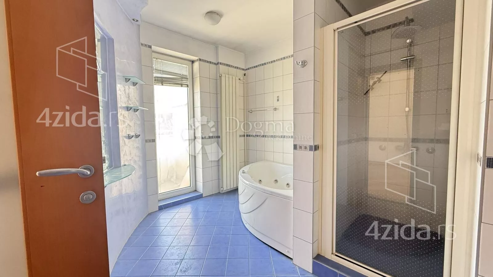 Šestosoban stan | 4zida