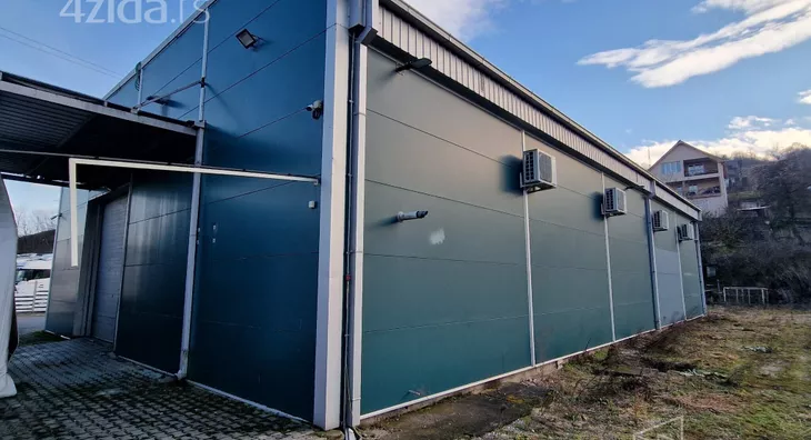 Poslovni prostor | 4zida