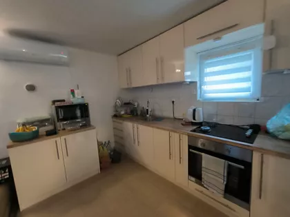 Trbušac | 4zida.rs