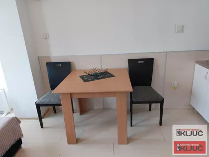 Novo Naselje | 4zida.rs