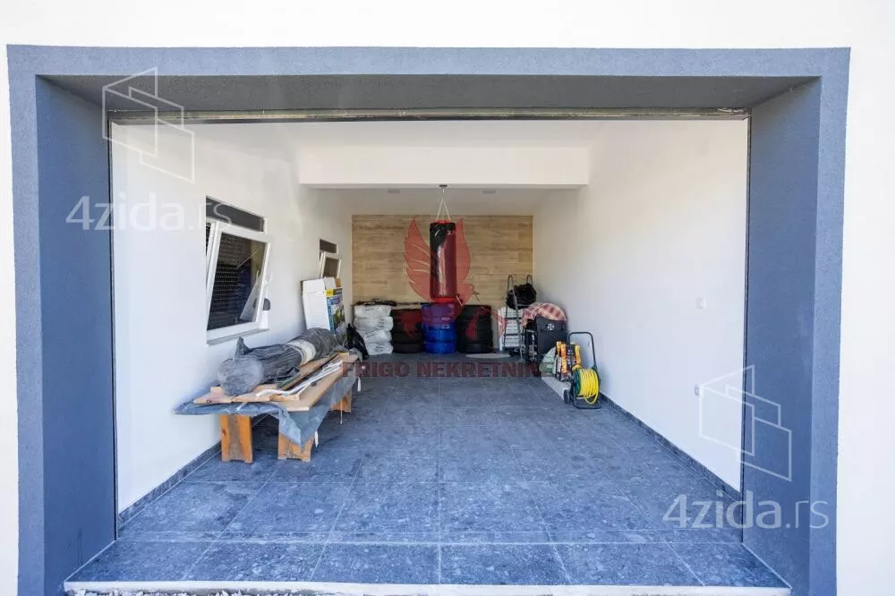 Kuća | 4zida