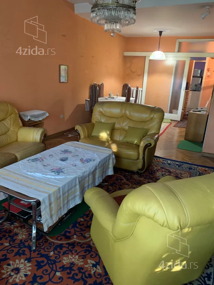 Petosoban stan | 4zida