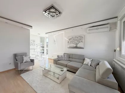 Petra Martinovića | 4zida.rs