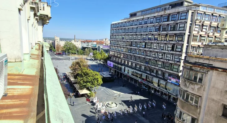 Devetosoban stan | 4zida