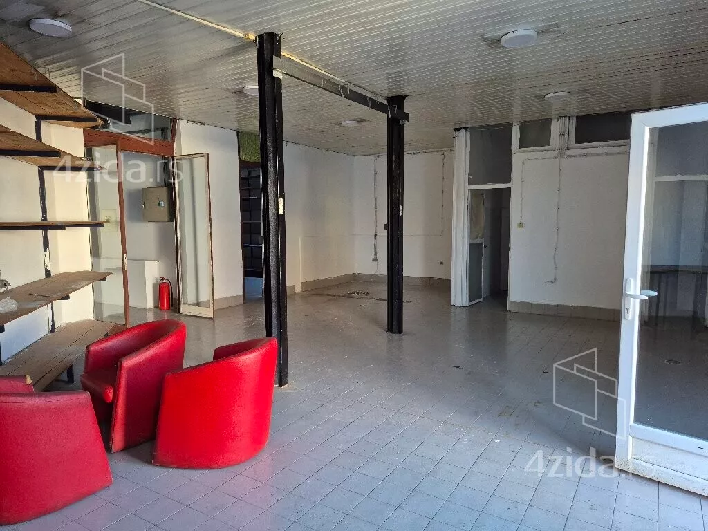 Poslovni prostor | 4zida