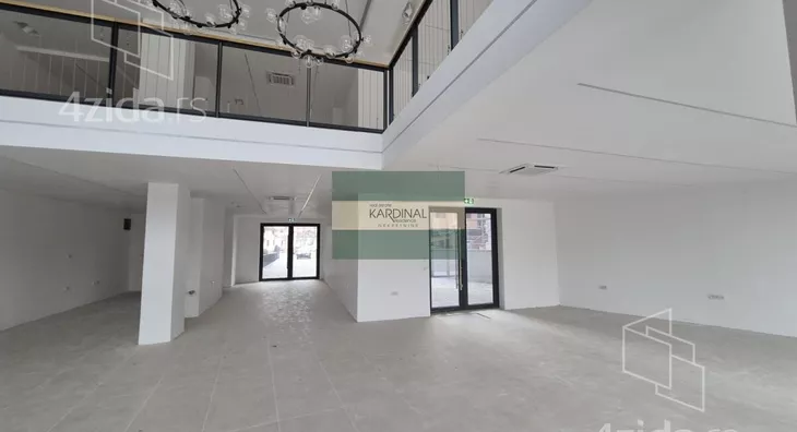 Poslovni prostor | 4zida