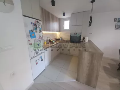 Zlatarska | 4zida.rs