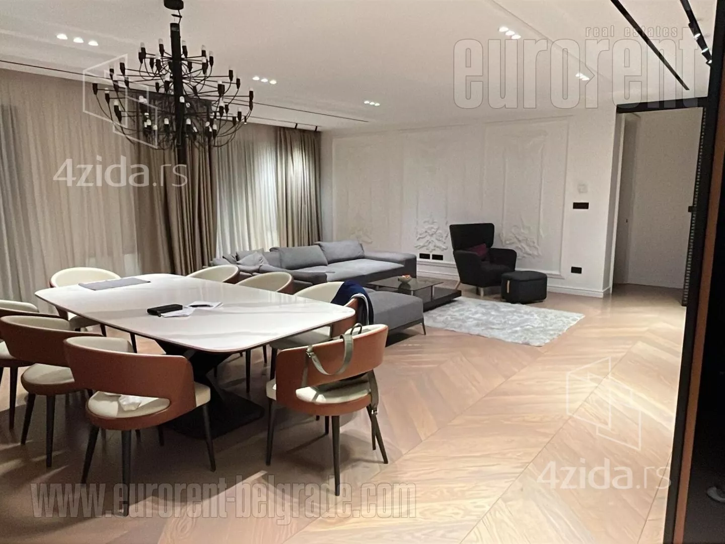 Troiposoban stan | 4zida