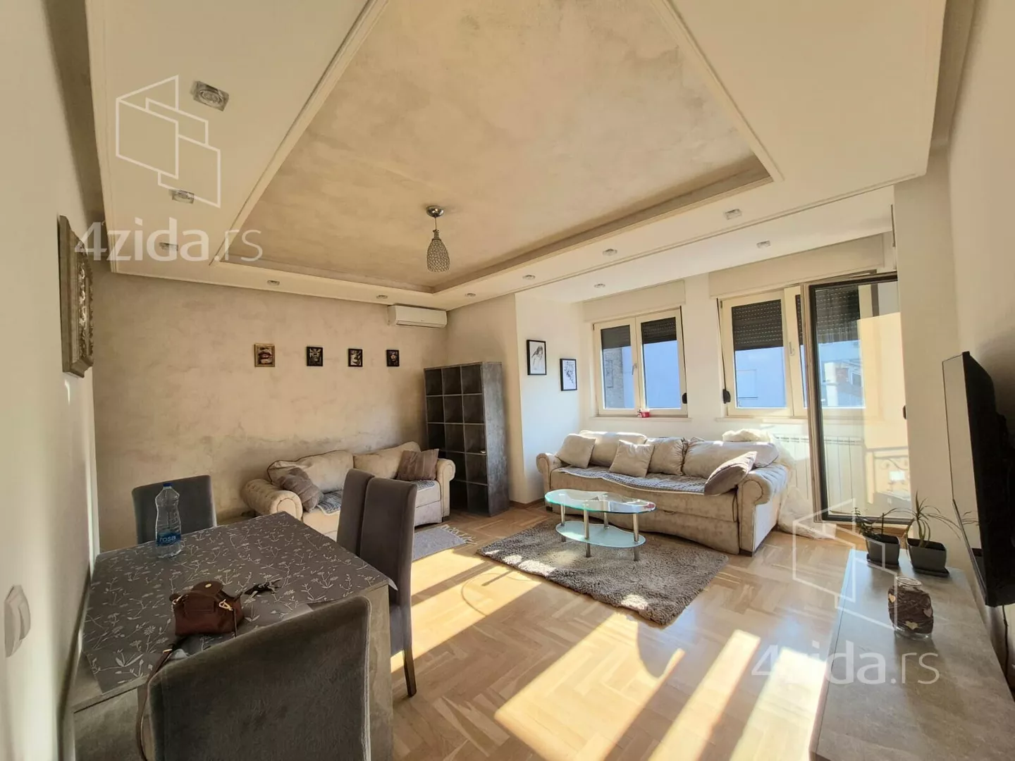 Dvoiposoban stan | 4zida