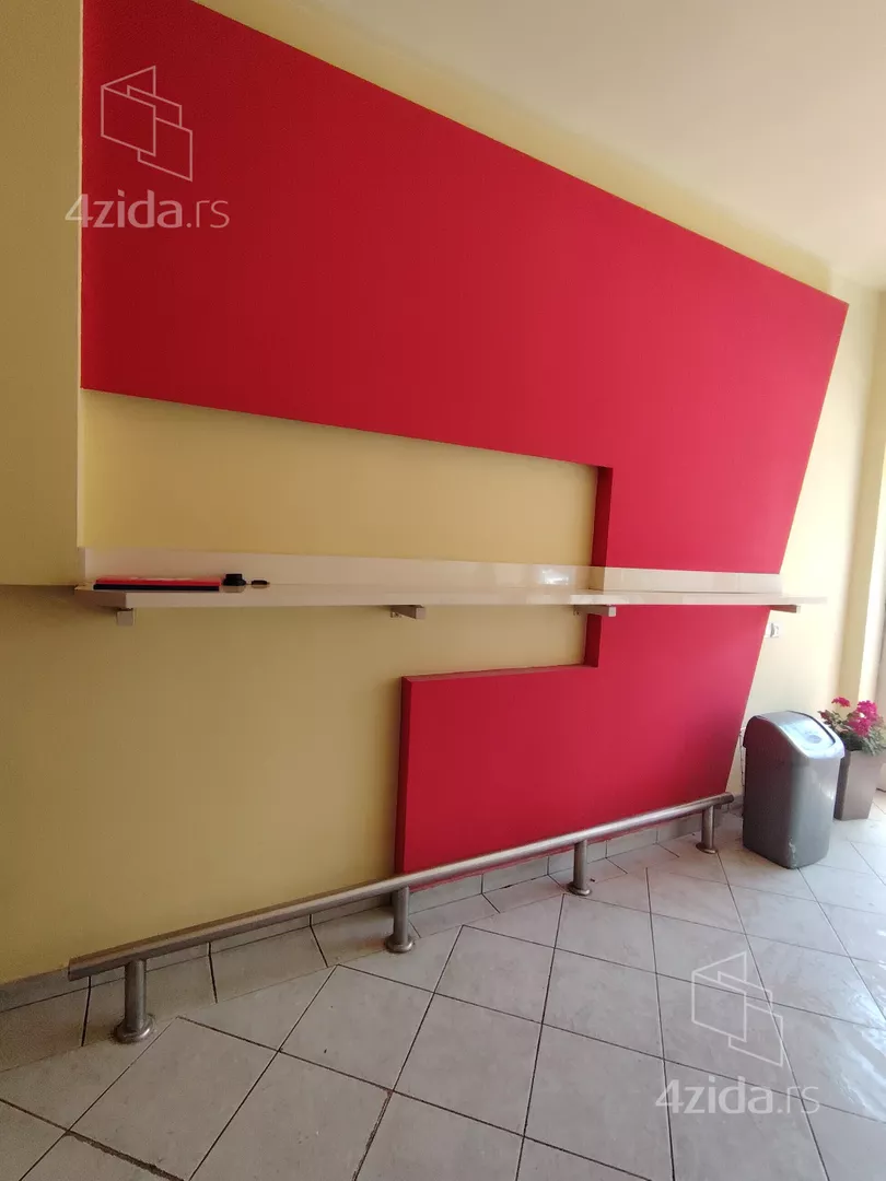 Poslovni prostor | 4zida