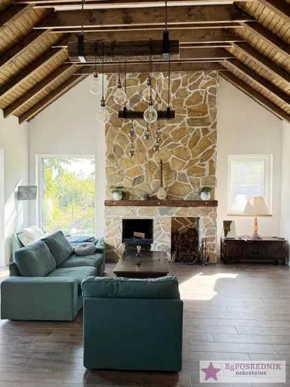 Put za Malu Ivanču | 4zida.rs