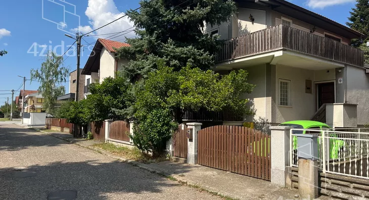 Kuća | 4zida