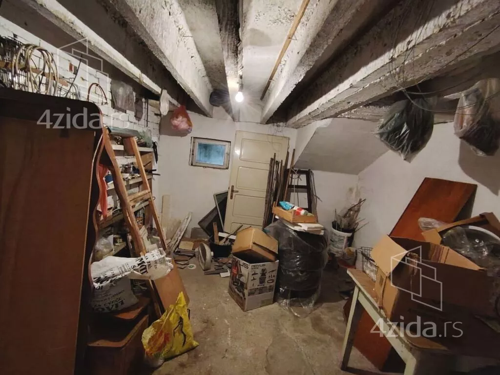 3-etažna kuća | 4zida