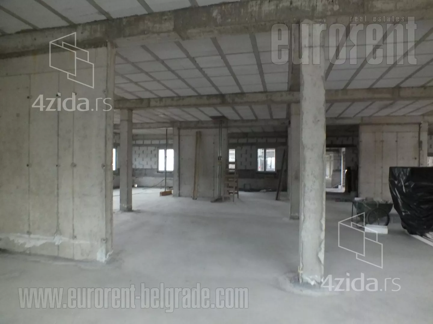 Poslovni prostor | 4zida