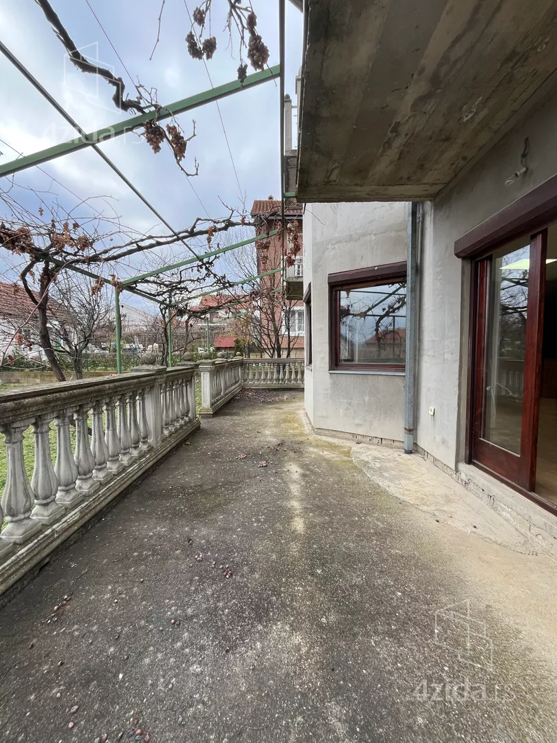 3-etažna kuća | 4zida