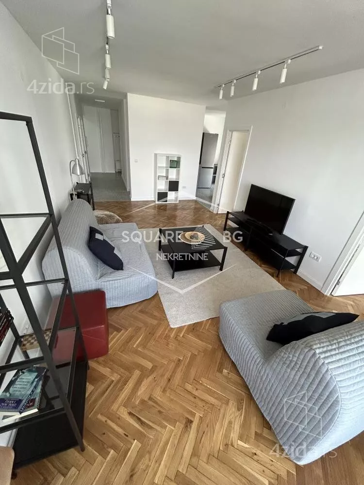 Četvoroiposoban stan | 4zida