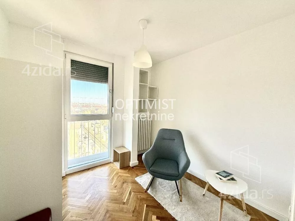 Petosoban stan | 4zida